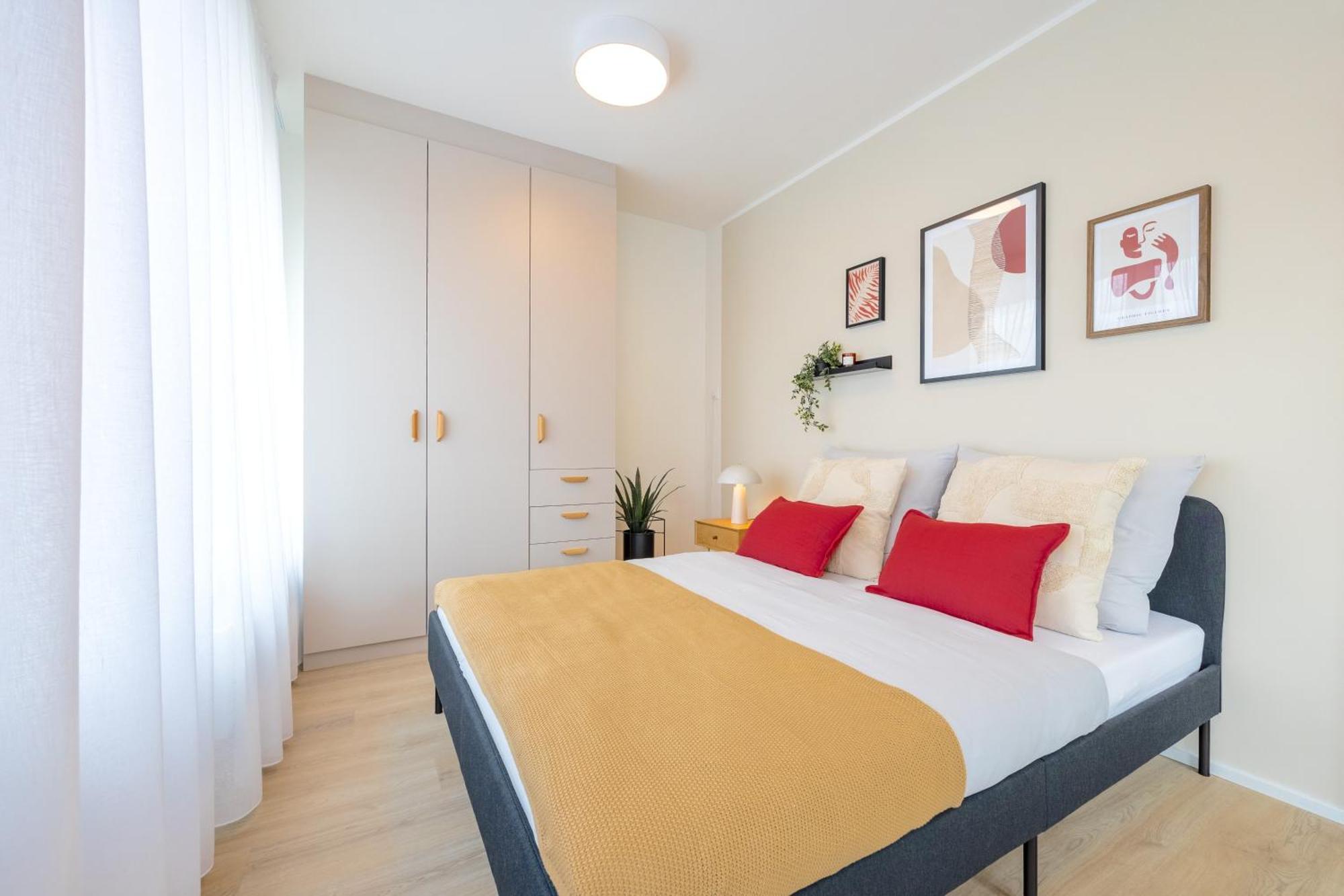 Ferienwohnung Bright 2Br - 4Th Floor, Balcony, Free Parking By Gravity Prag Exterior foto