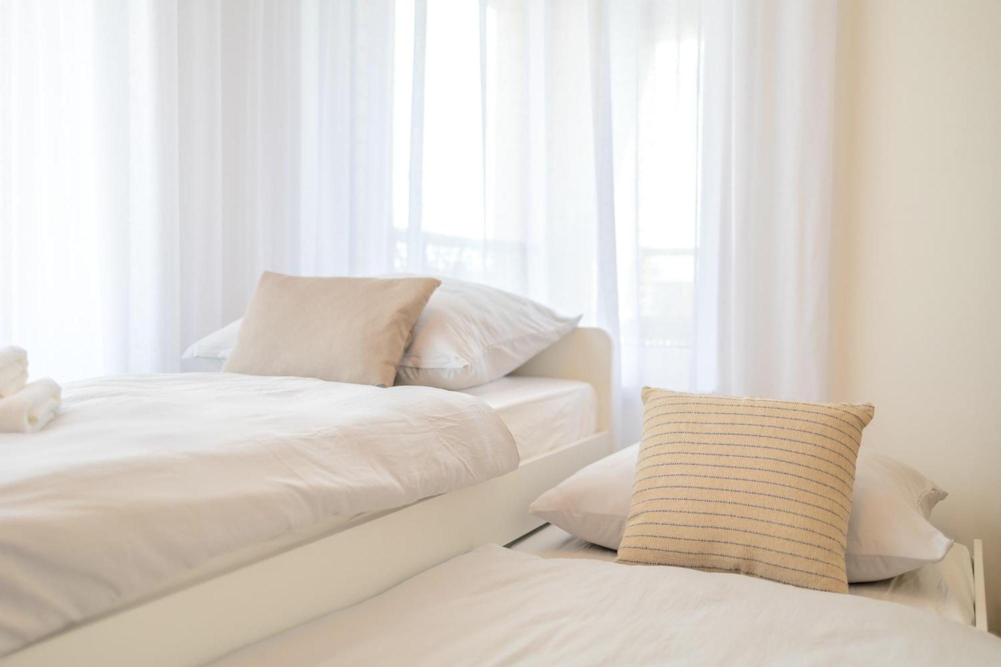 Ferienwohnung Bright 2Br - 4Th Floor, Balcony, Free Parking By Gravity Prag Exterior foto